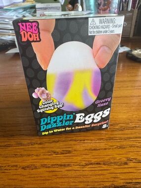 Nee Doh dipping dazzled Color-Changing Squishy Egg - Groovy Haze